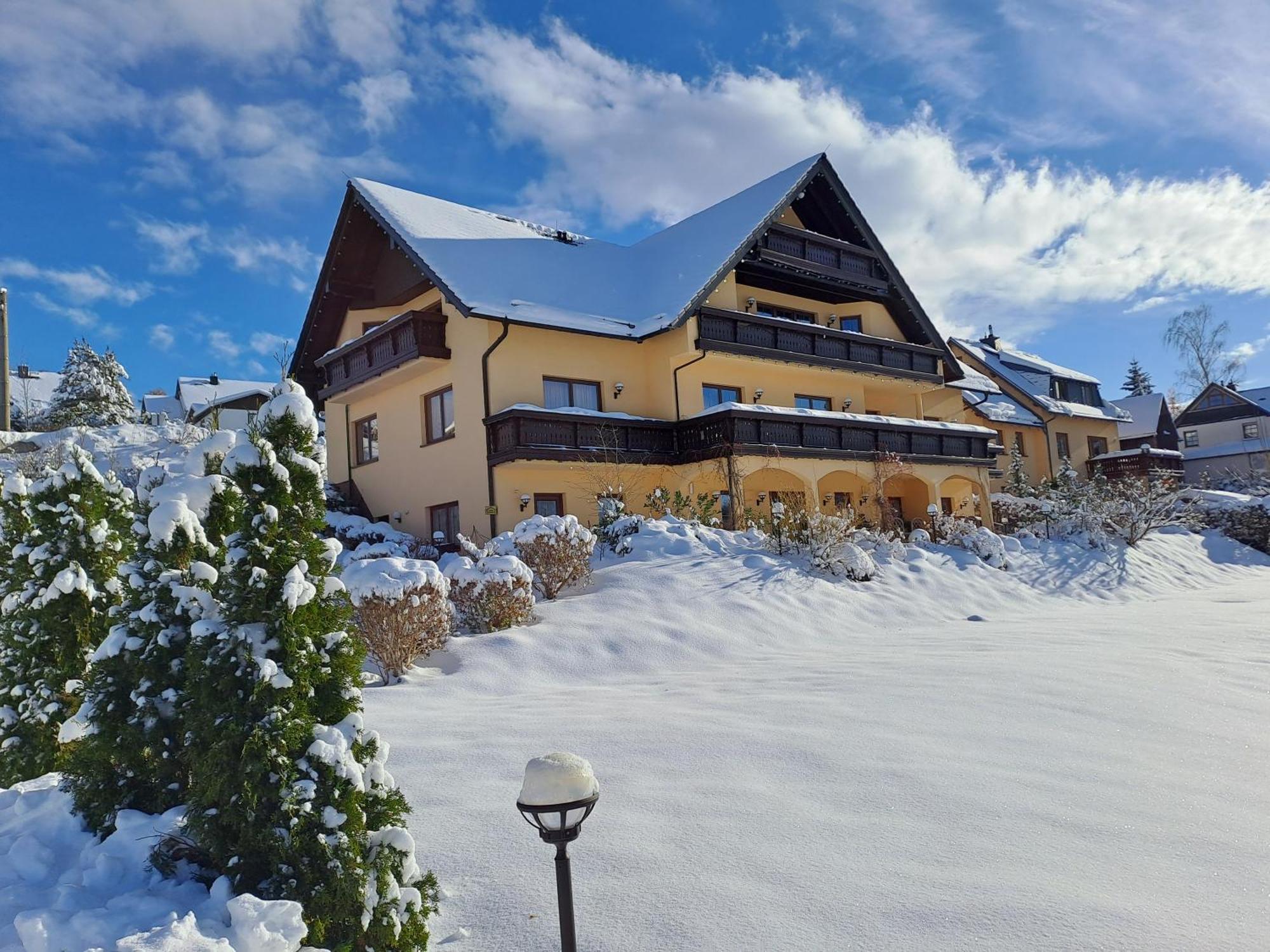 Pension Bergblick Marienberg Exterior photo